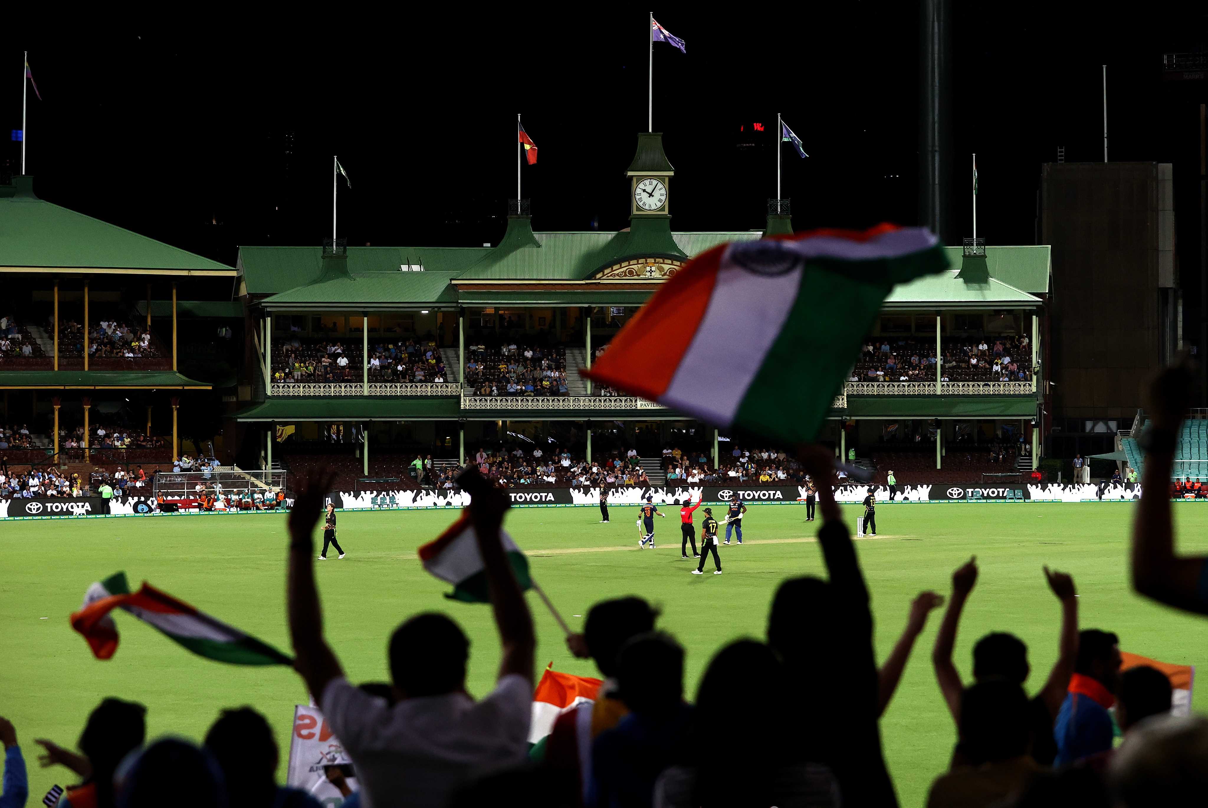 INDvsAUS: ऑस्ट्रेलिया ने भारत को दिया 187 रनों का लक्ष्य